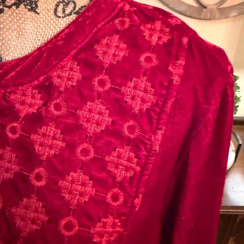 John Mark Red Velvet & Embroidered Pattern Button-Front Tunic - Picture 5 of 15